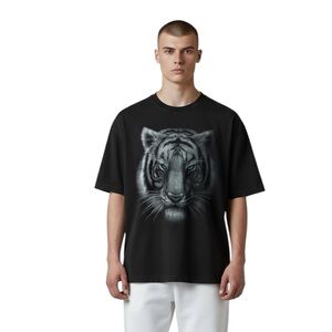 Dom Oversized White Tiger Animal Face Graphic Tee